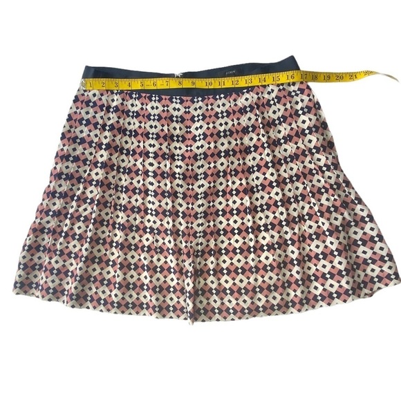 J. Crew Women’s Navy, Pink, Cream Diamond Print Pleated Skirt 100% Silk Size 10 - Picture 8 of 11